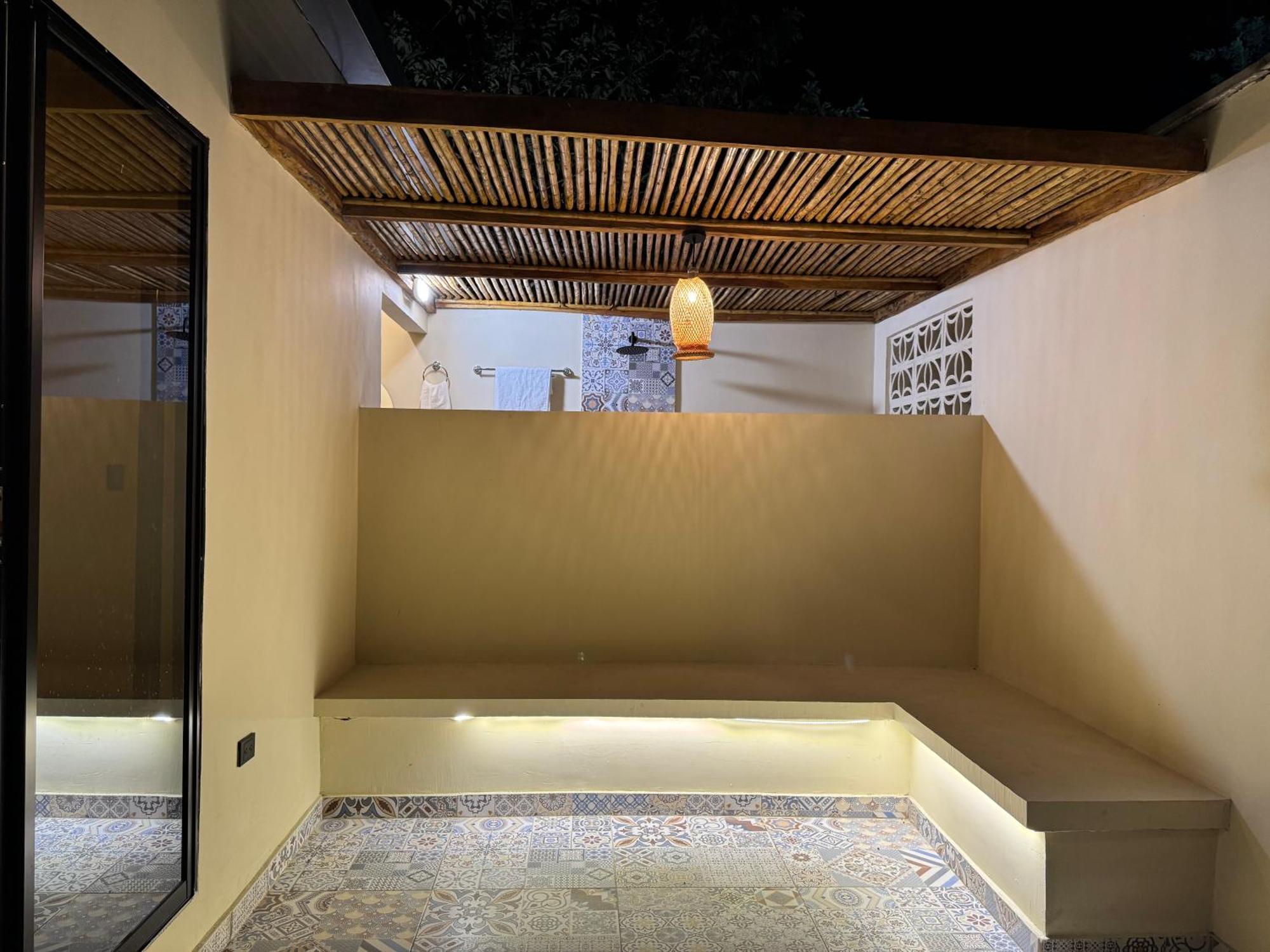 Privada Con Jacuzzi En La Hacienda Napoles Doradal